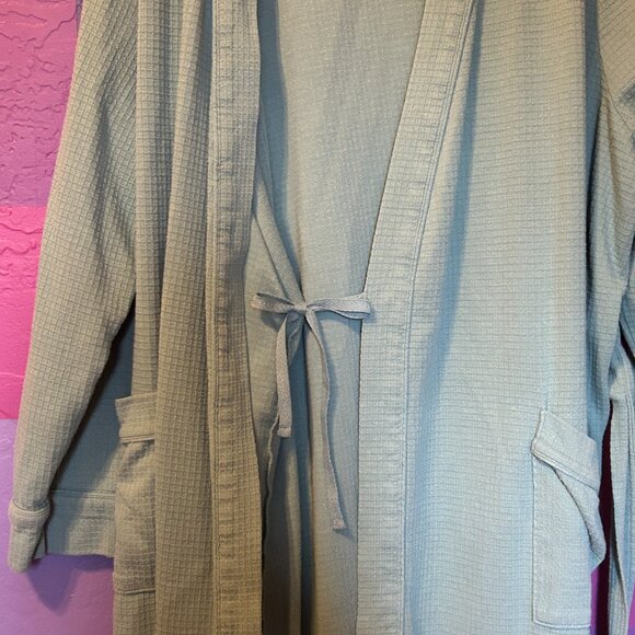 Amazon Essentials Robe - Picture 7 of 10